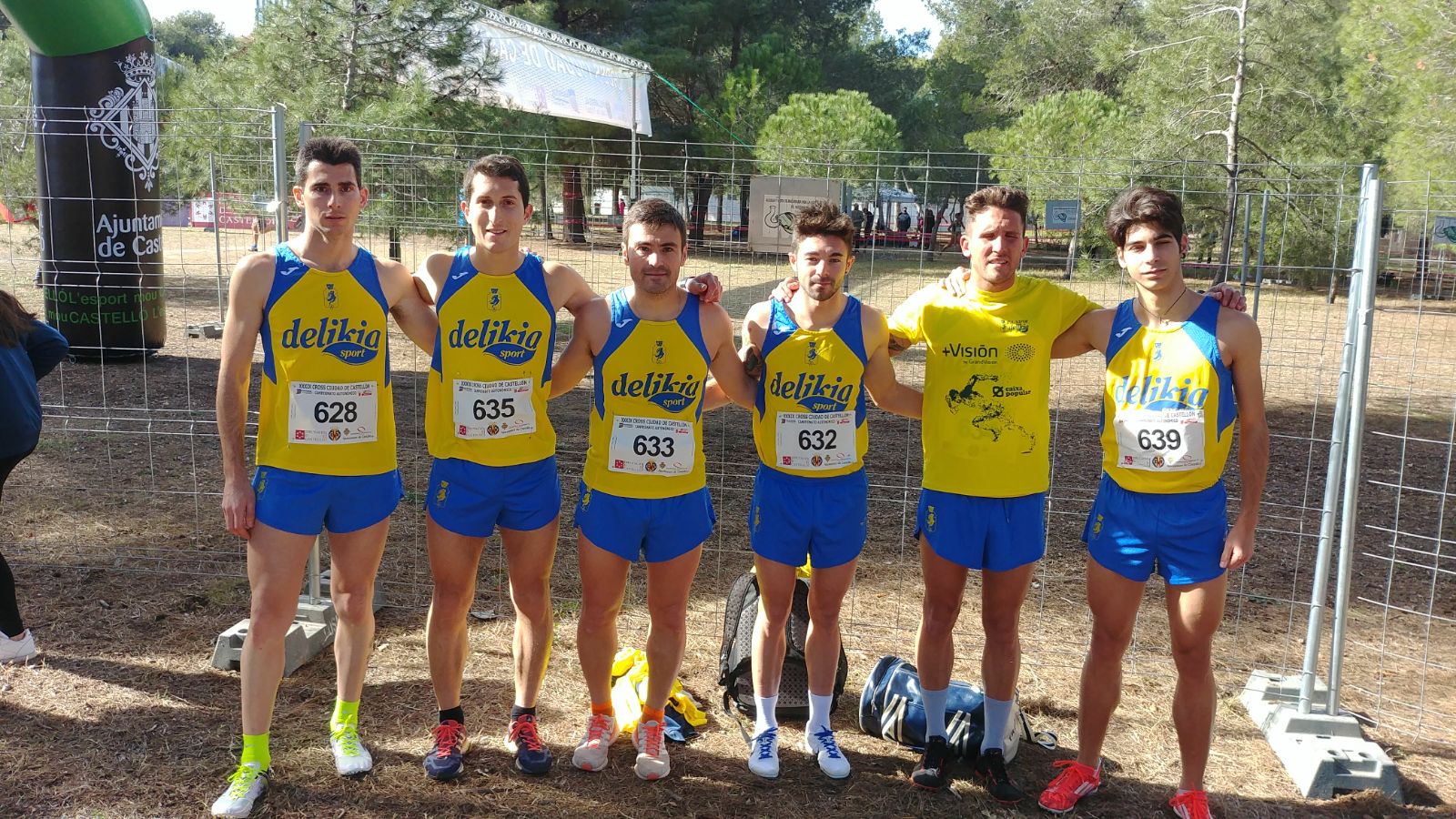 L'equip absolut masculí del CA Safor Delikia Sport al Cross de Castelló. L'equip absolut masculí del CA Safor Delikia Sport al Cross de Castelló.