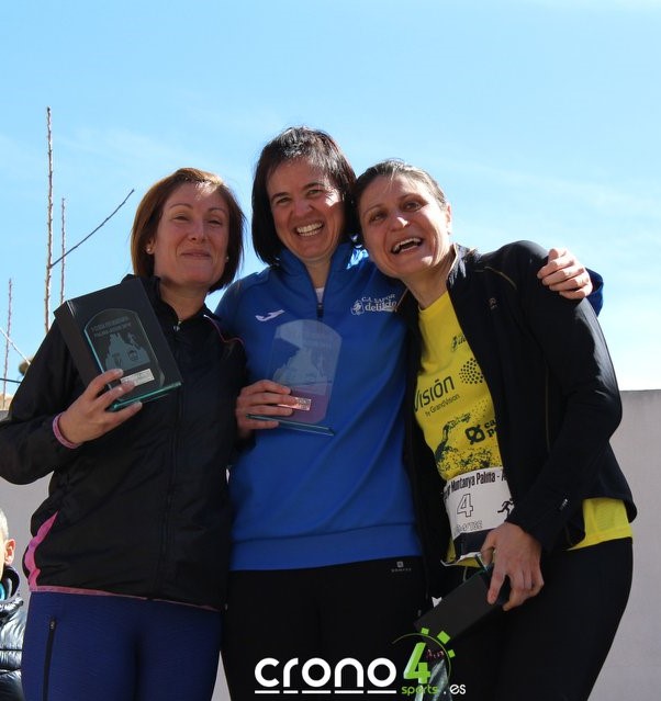 Podi local a la Cursa per Muntanya Palma-Ador, amb Teresa Ferri, Joana Gregori i Montse Mascarell. / Foto: Crono4Sports. 