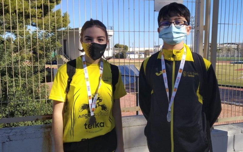Plates en javelina per a Nerea Valera i Adrián Pérez en el provincial escolar de llançaments llargs d’hivern