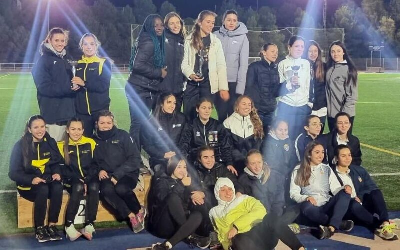 El club queda segon amb el seu equip femení i cinqué amb el masculí en el Campionat Autonòmic Junior