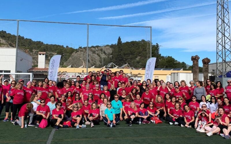 Benirredrà colabora un año más para animar el primer kilómetro de la XIV Cursa de la Dona Vicky Foods