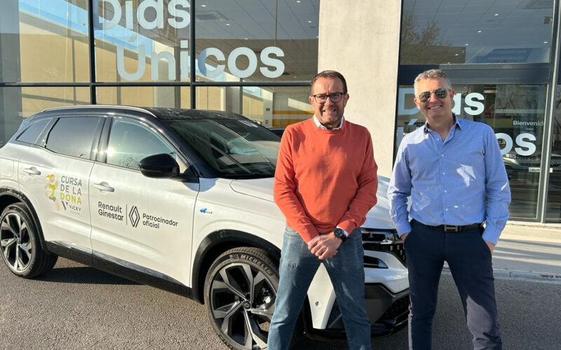 El nuevo Renault Austral es el coche oficial de la XIV Cursa de la Dona Vicky Foods