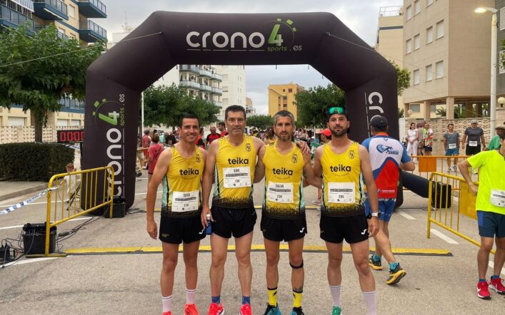 El club va estar en la cursa de Guardamar-Bellreguard i en el triatló d’Oliva
