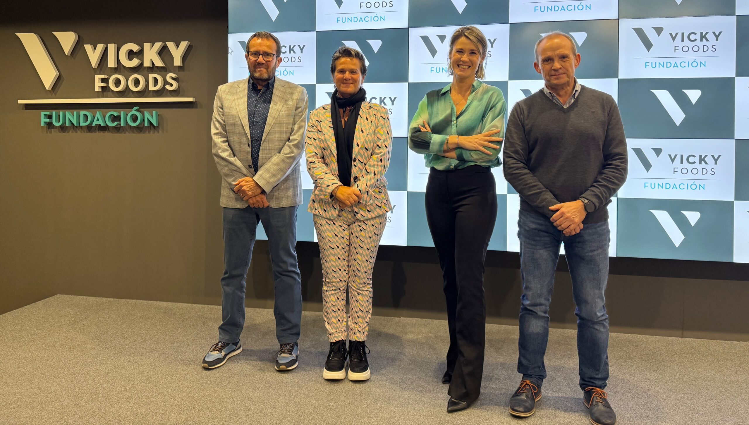 La XVI Cursa de la Dona Vicky Foods de Gandia colabora con un proyecto para la inserción laboral de mujeres en riesgo de exclusión social