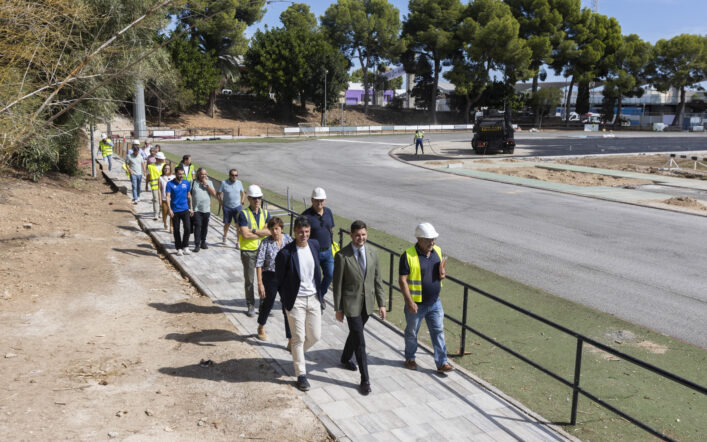 Visita a les obres de remodelació integral de la pista d’atletisme de Gandia